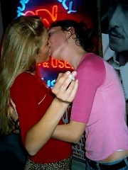 girls kissing megamix 45
